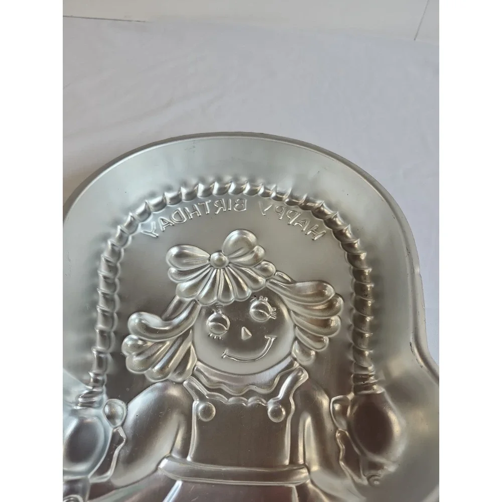 Wilton Raggedy Ann Cake Pan Silver Vintage 1981 Happy Birthday Jump Rope 5023797